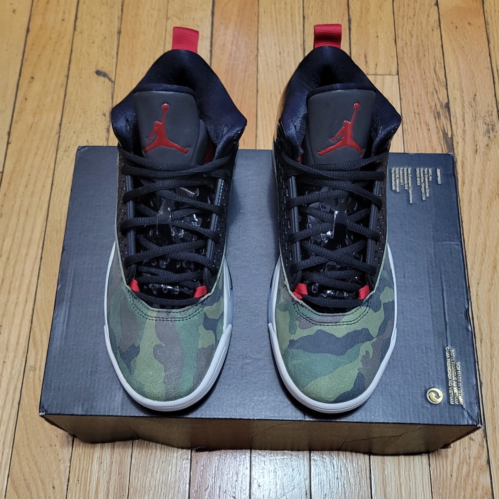 Jordan Air 200E Camo Sneakers Size 7
